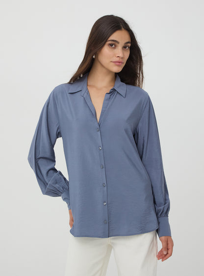 Woman's Long-sleeved shirt