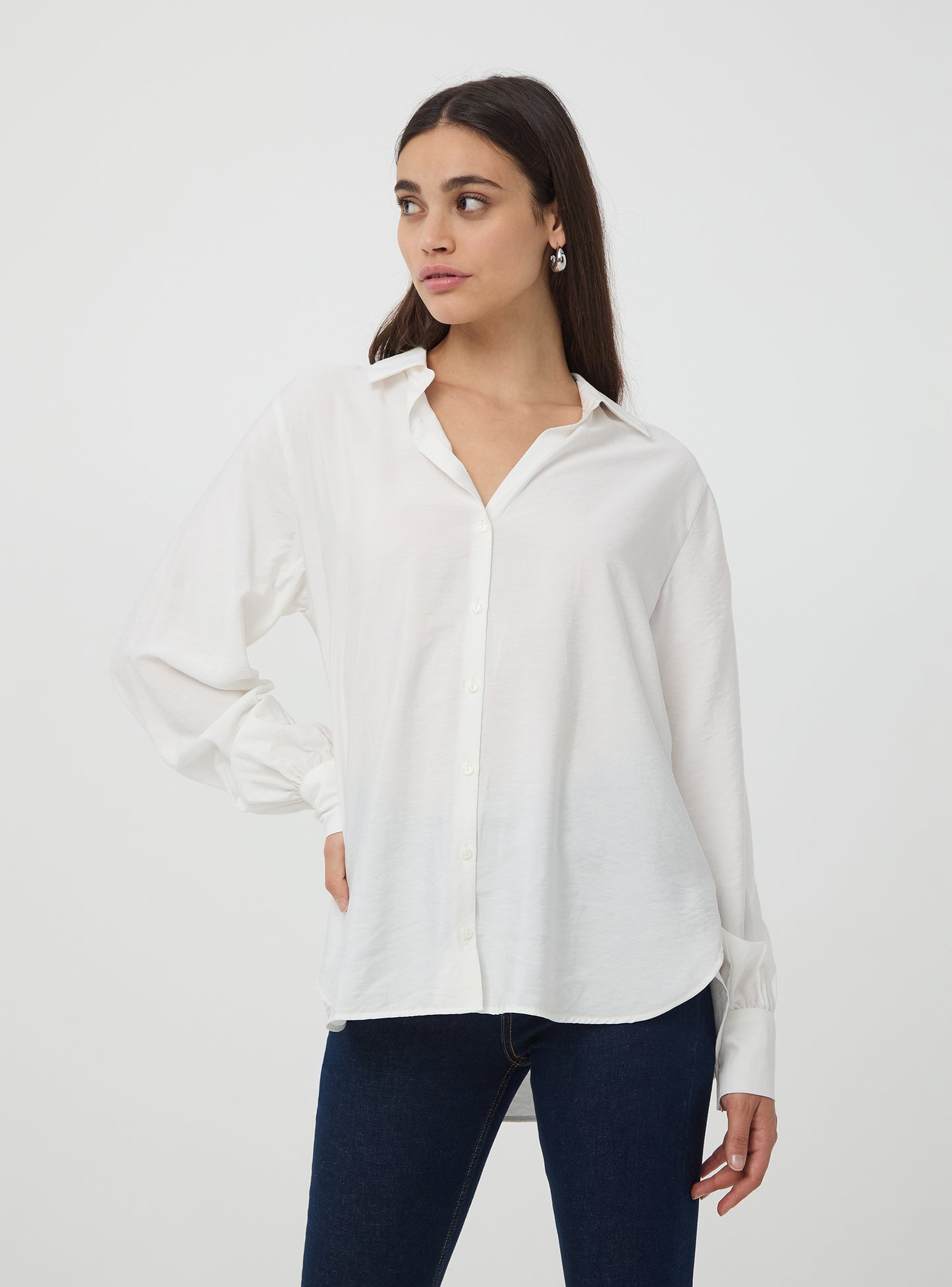 Woman's Long-sleeved shirt