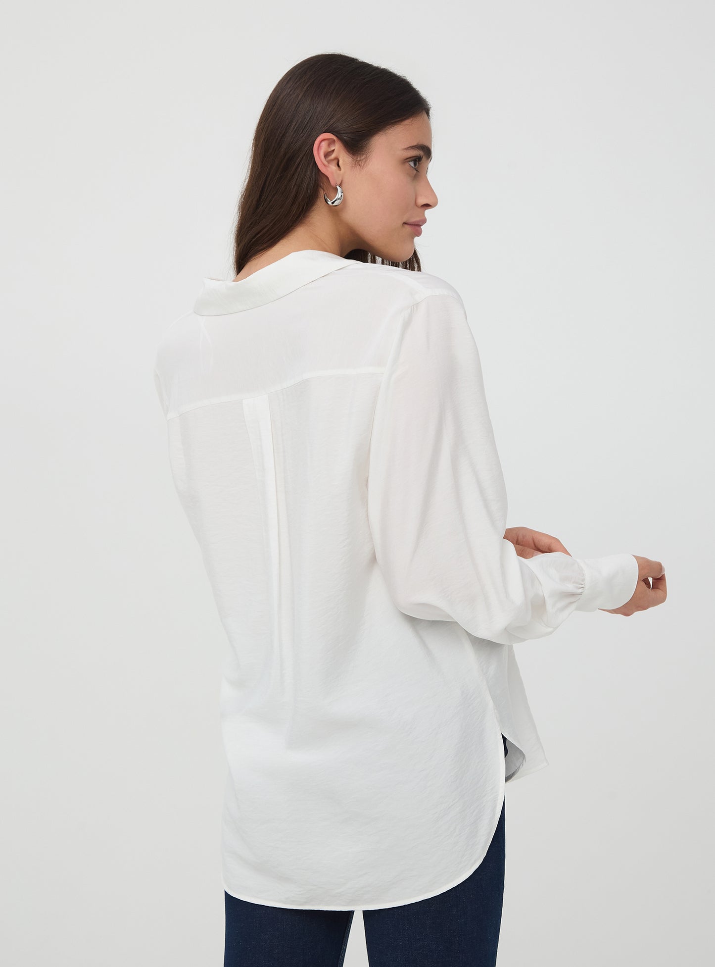 Woman's Long-sleeved shirt