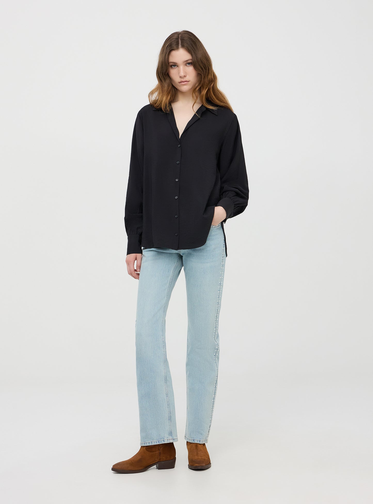 Woman's Long-sleeved shirt