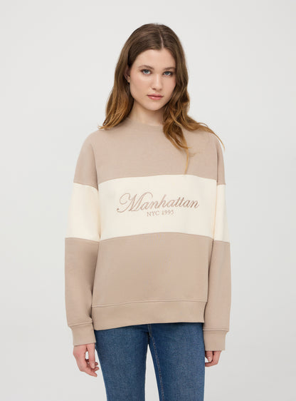 Woman's Sweat shirt