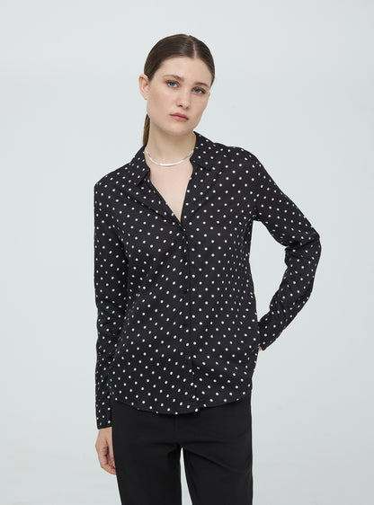 Woman's  Long-sleeved shirt