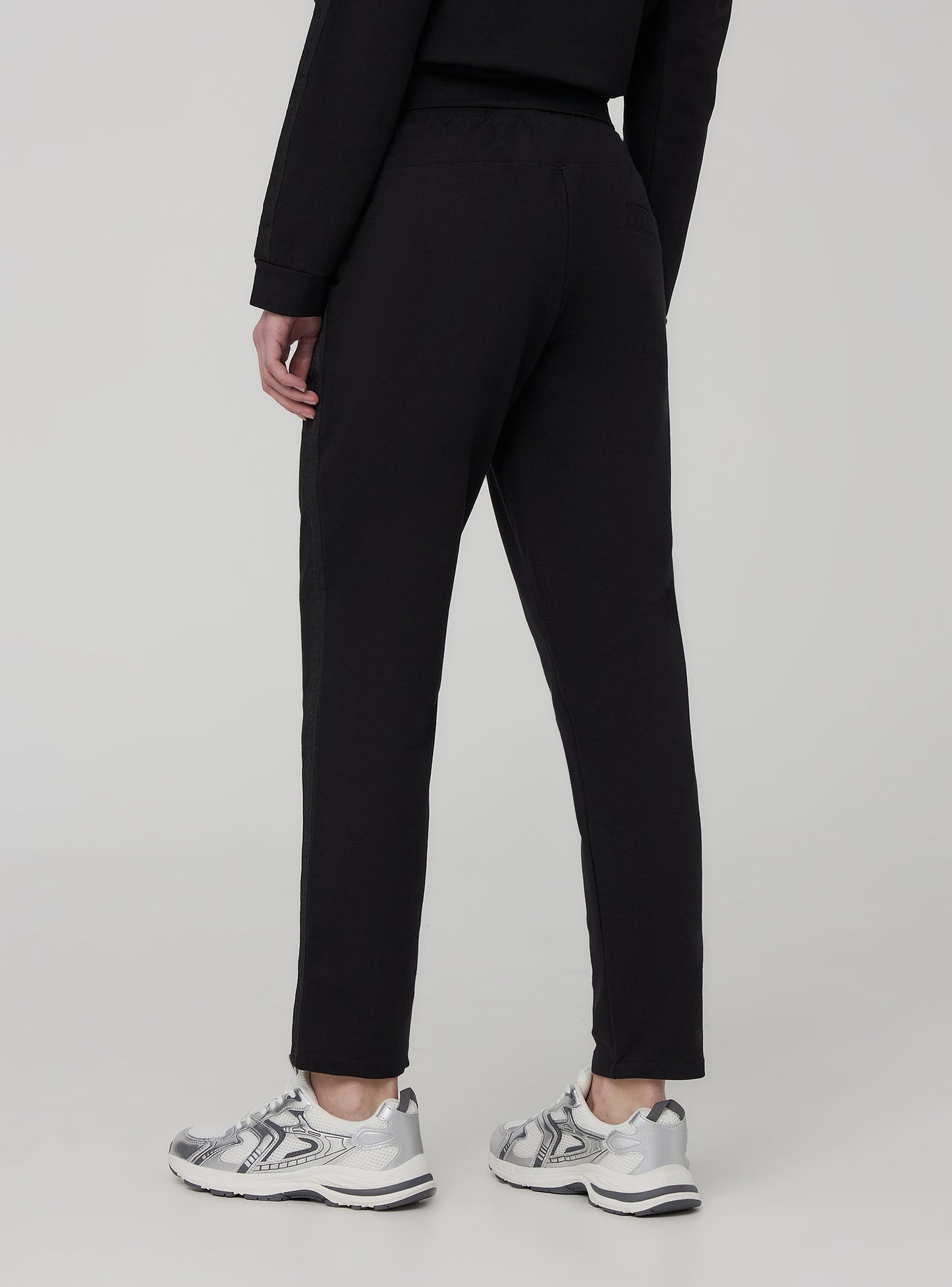Woman Full-length gym pants