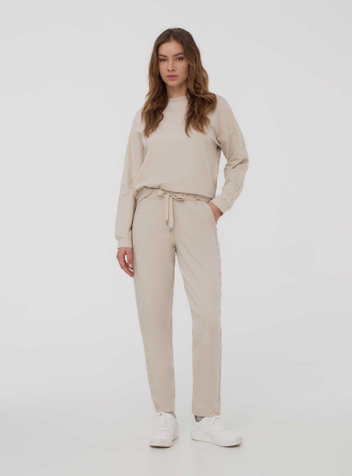Woman Full-length gym pants