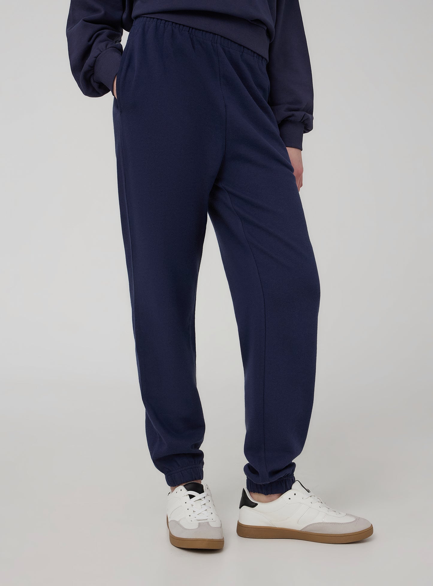 Woman Full-length gym pants