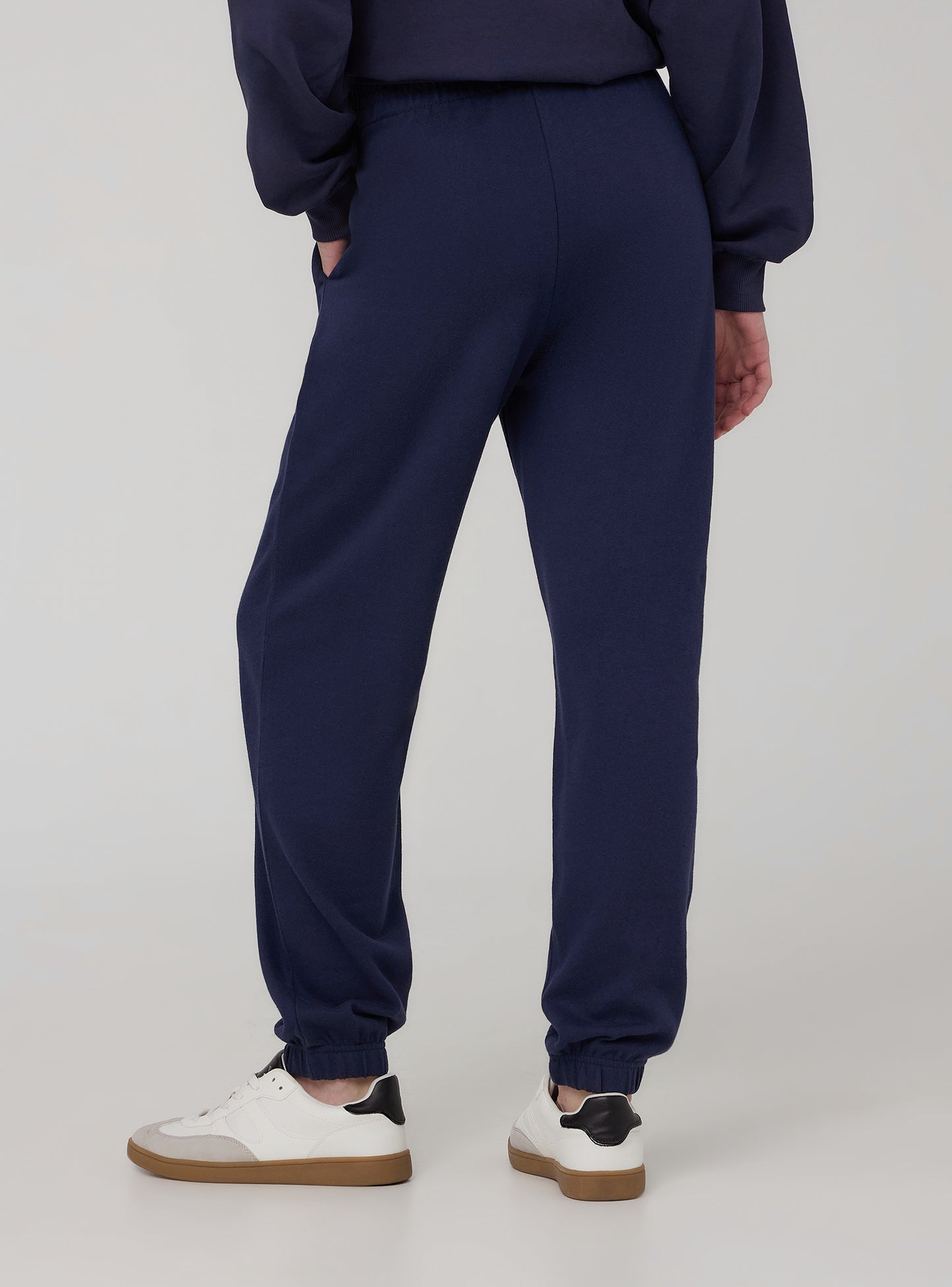 Woman Full-length gym pants