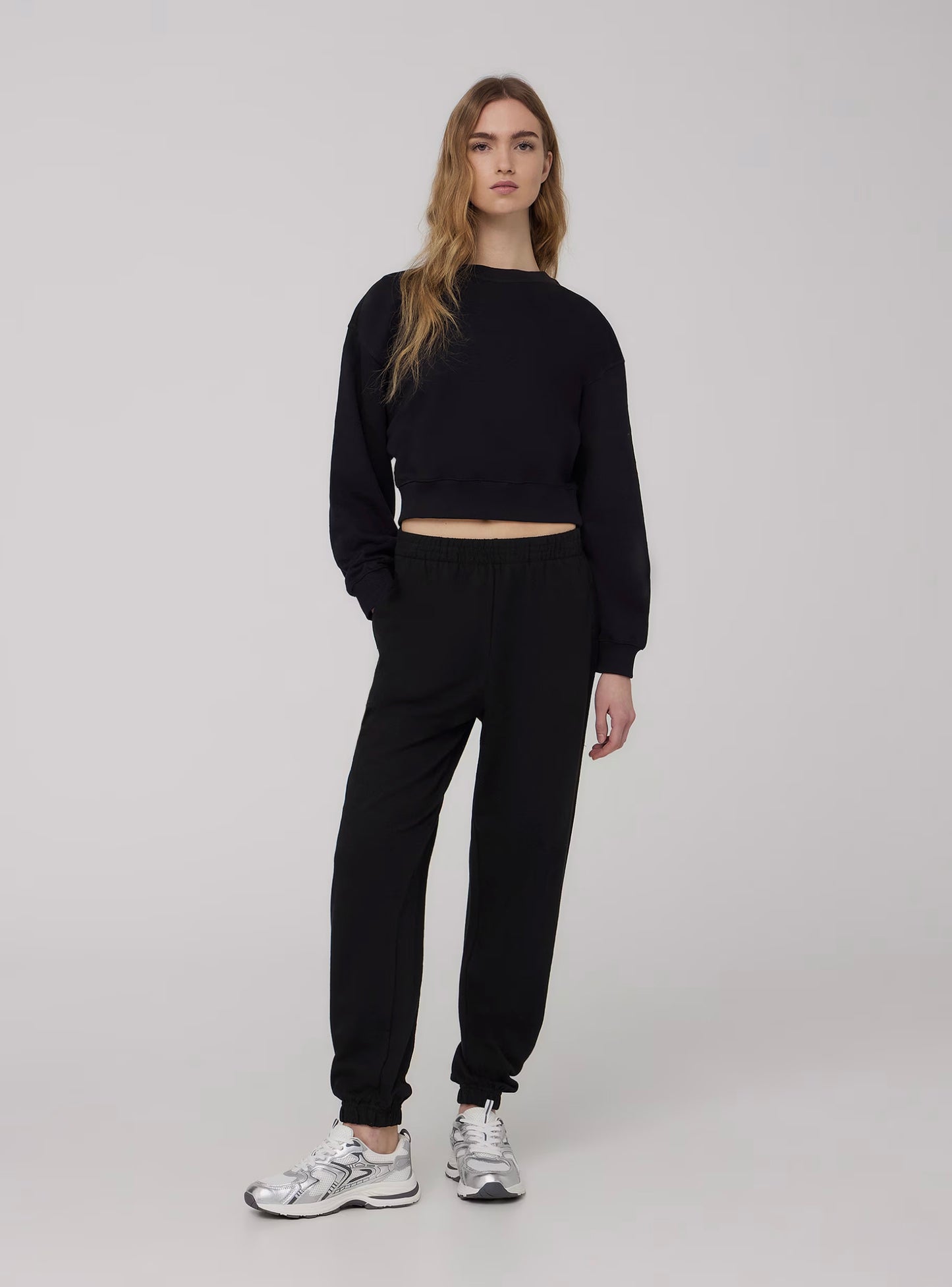 Woman Full-length gym pants