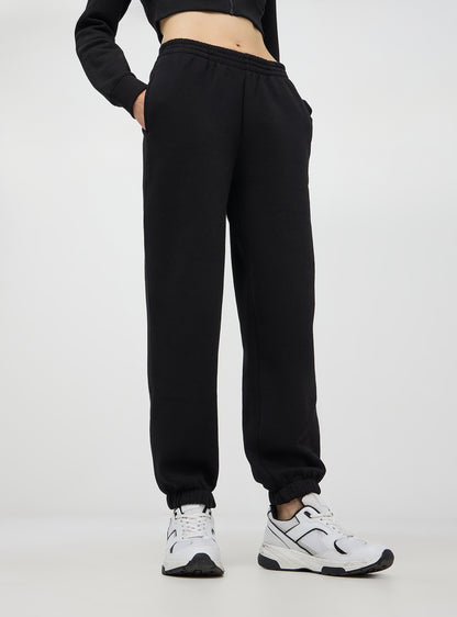 Woman Full-length gym pants