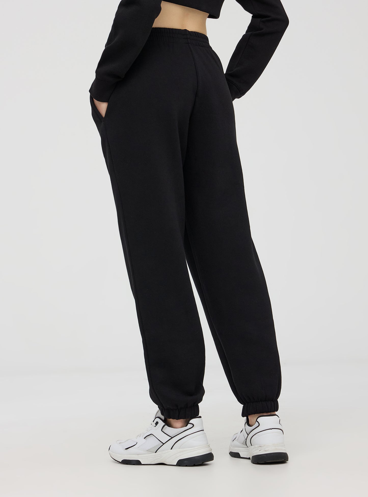 Woman Full-length gym pants