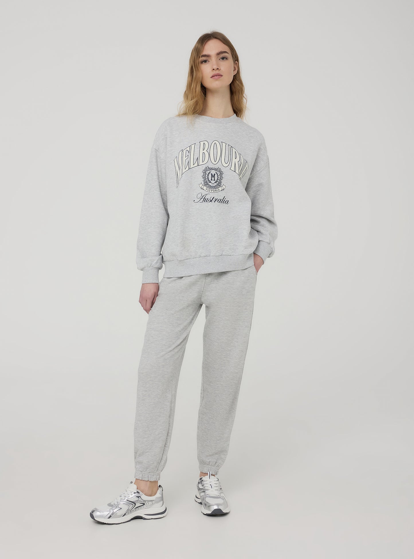 Woman Full-length gym pants