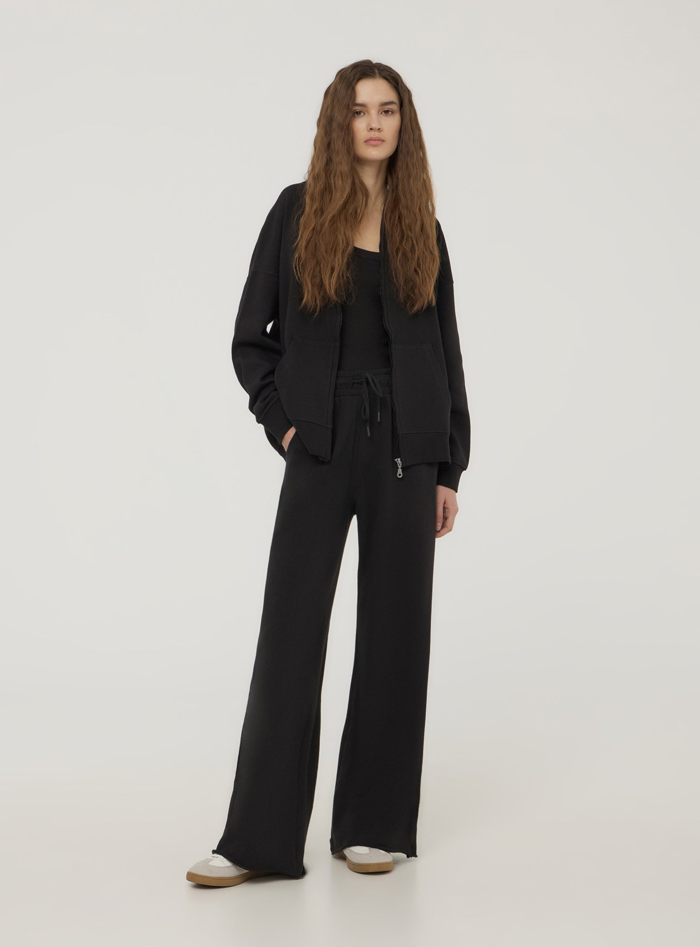 Woman Full-length gym pants