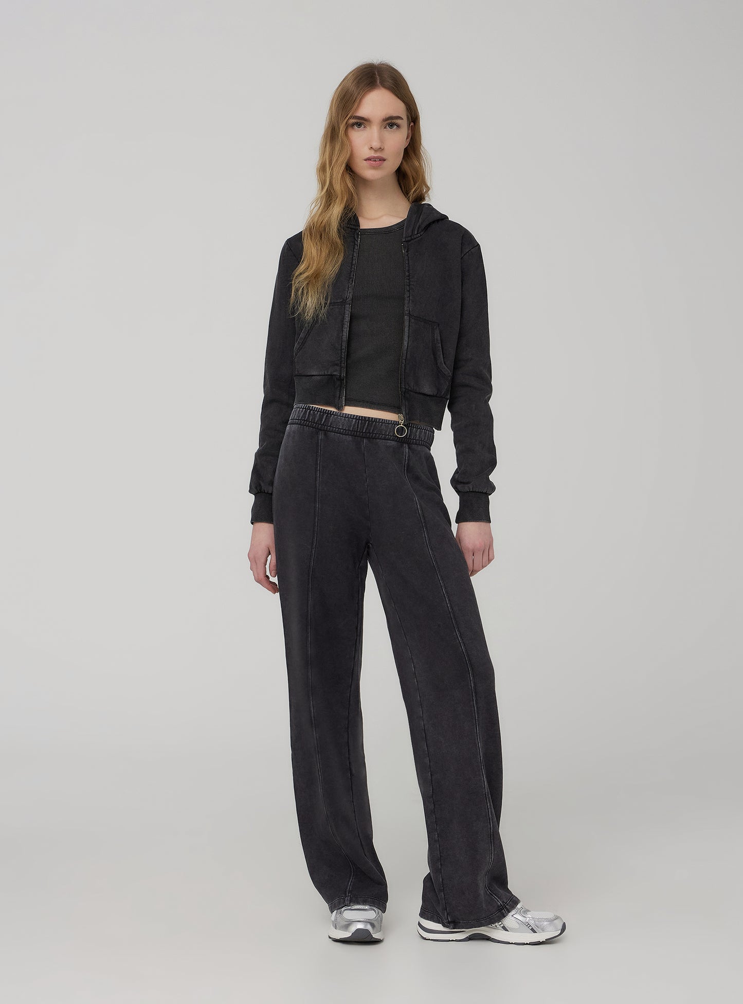 Woman Full-length gym pants