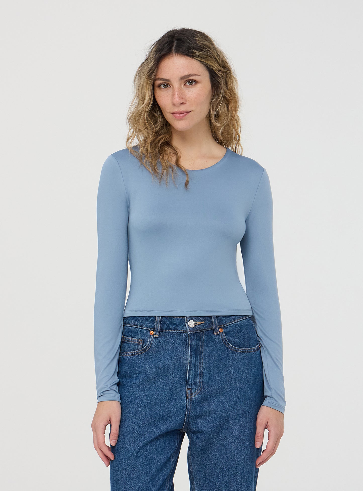 Woman Long-sleeved T-shirt