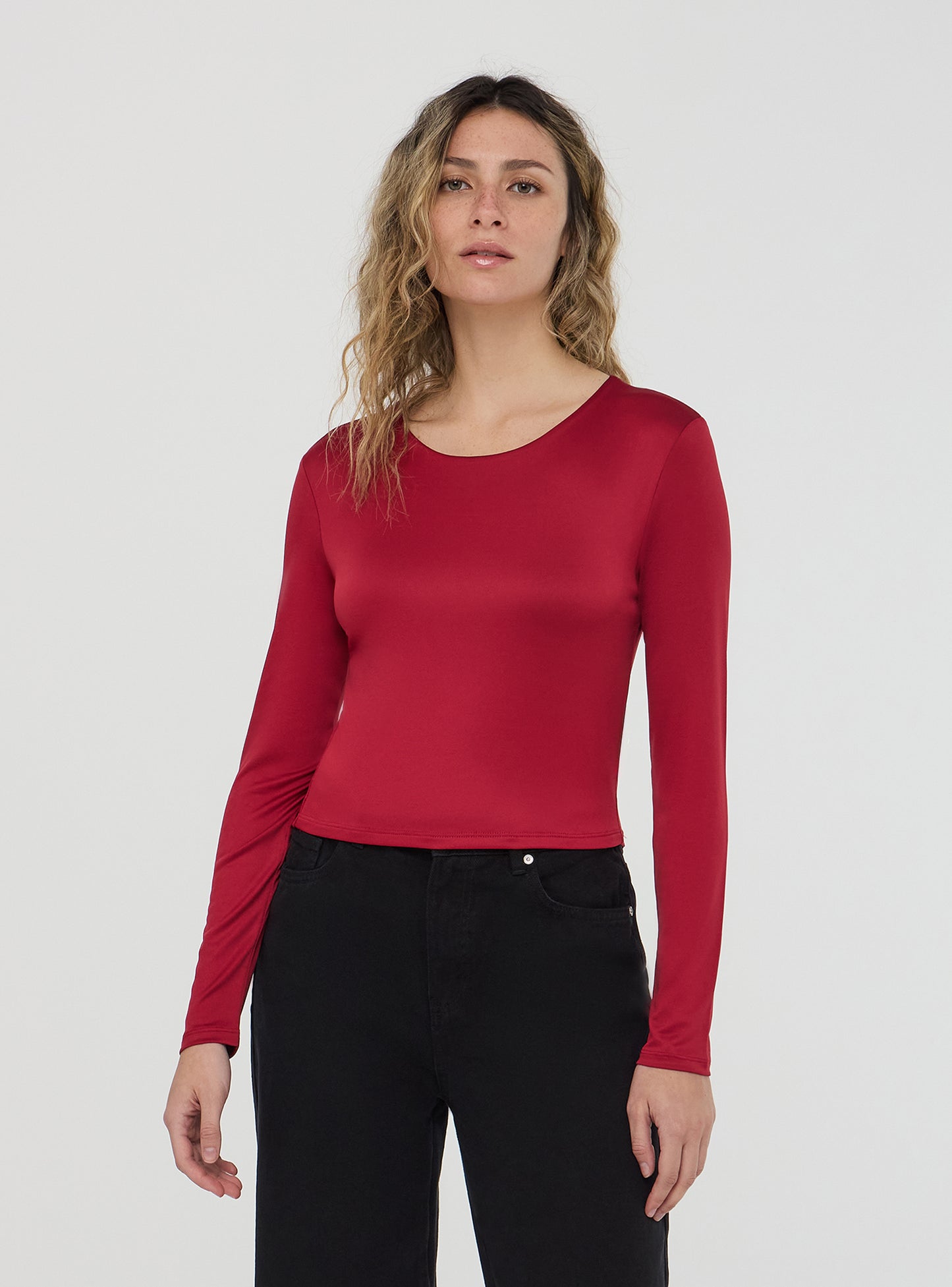 Woman Long-sleeved T-shirt