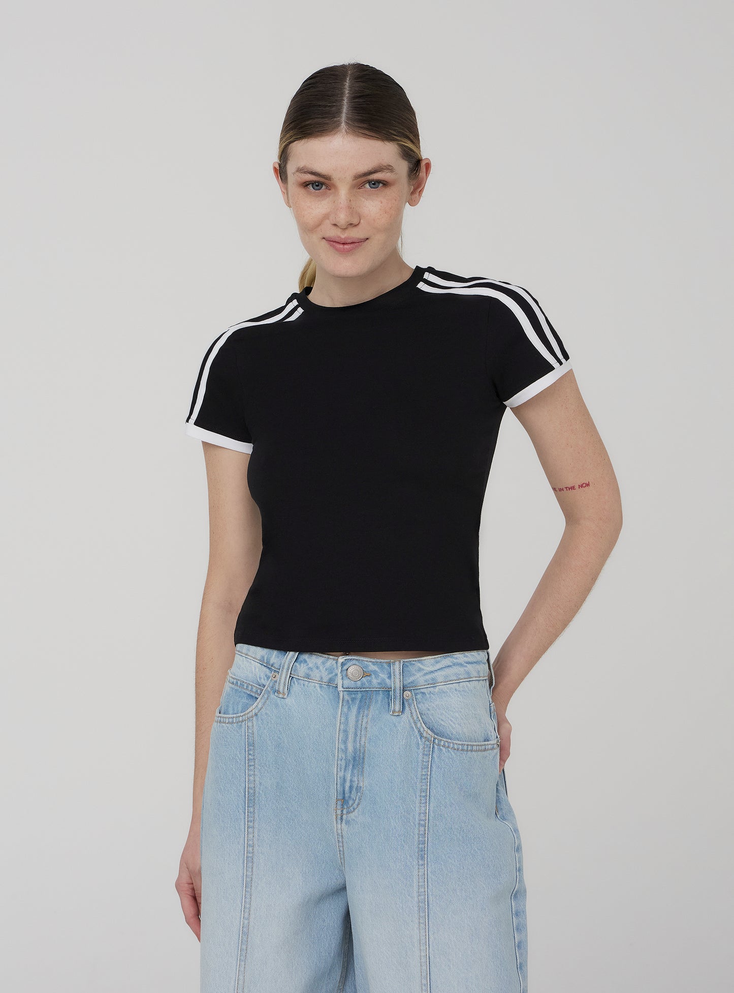 Woman Short-sleeved T-shirt