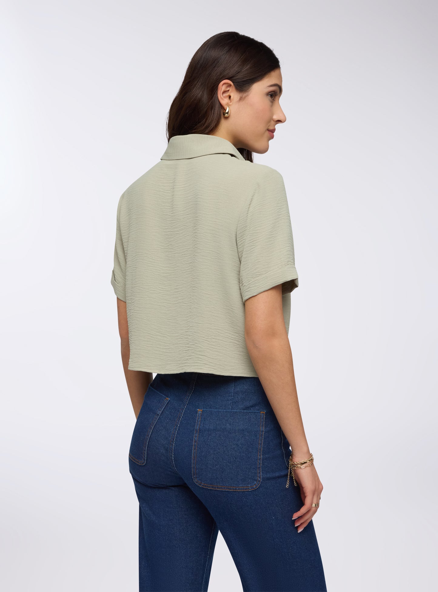Short-sleeved shirt