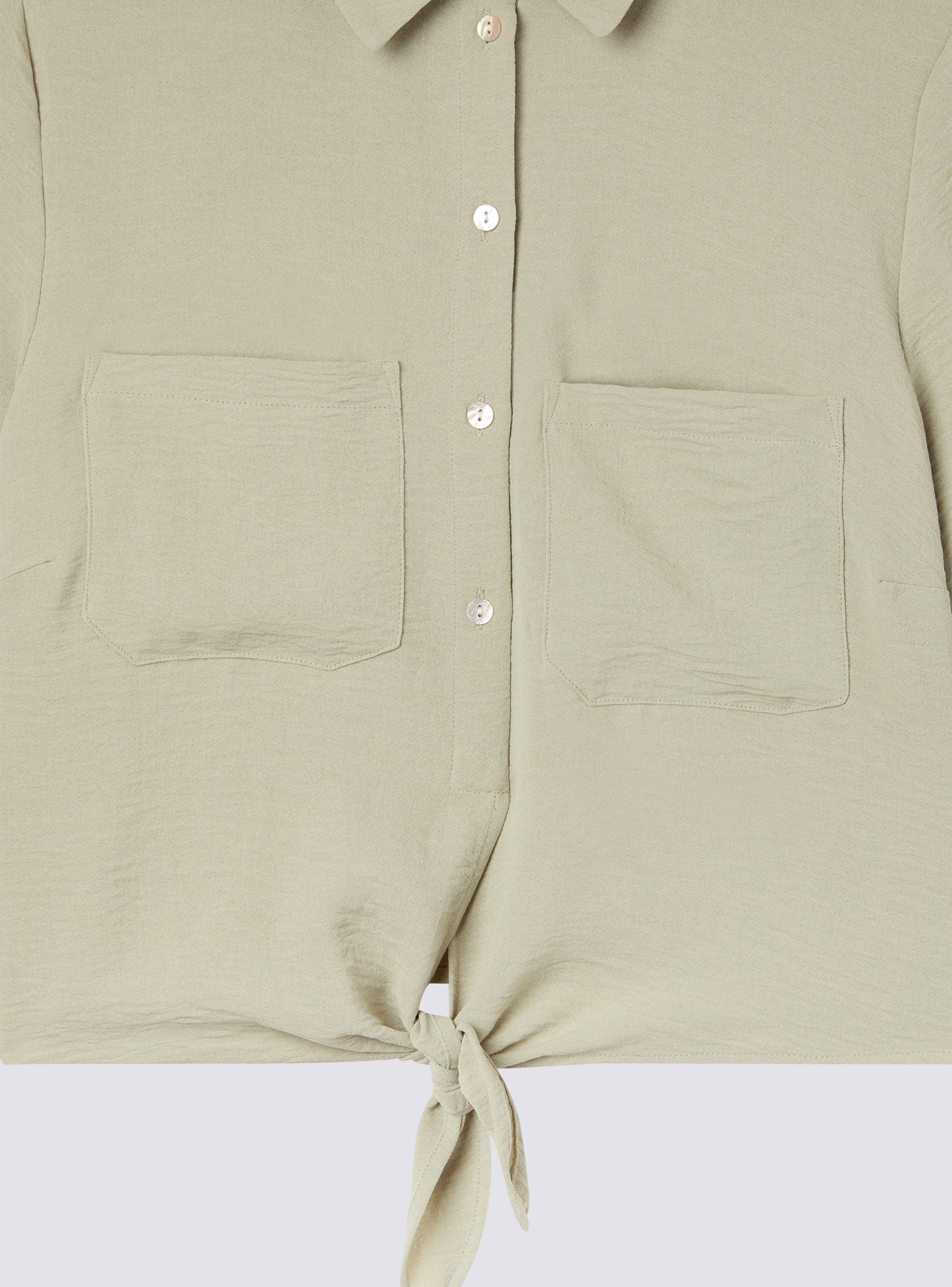 Short-sleeved shirt