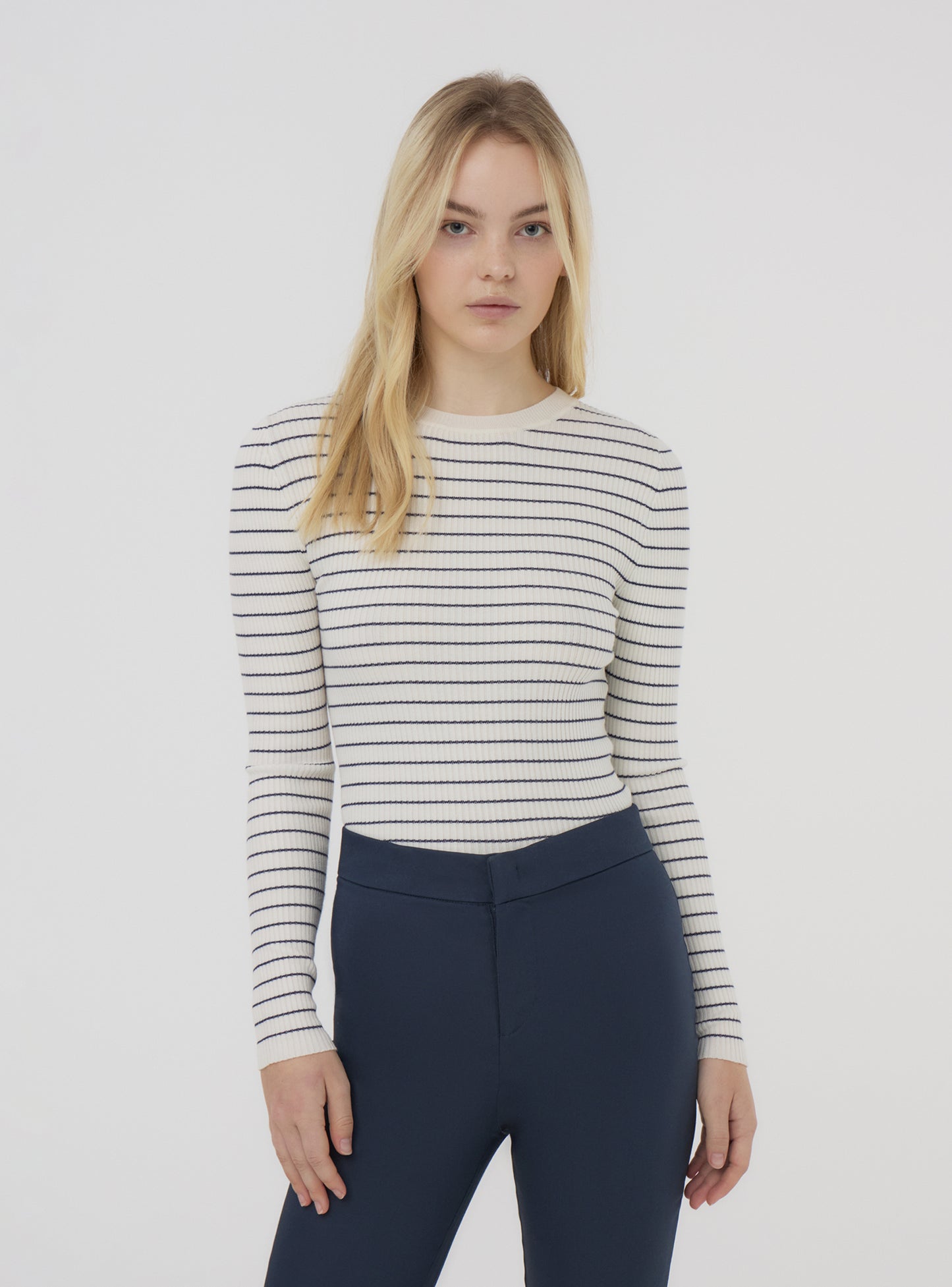 Woman Sweater 3-5