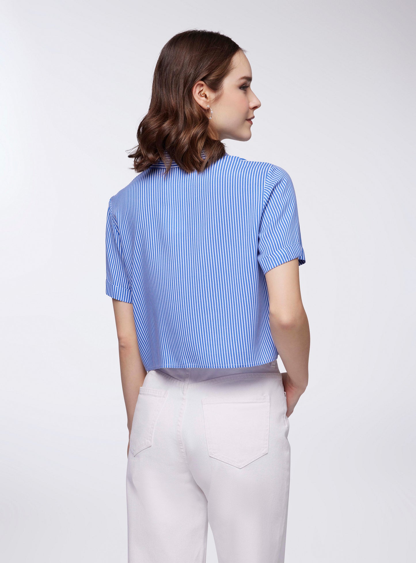 Woman Short-sleeved shirt