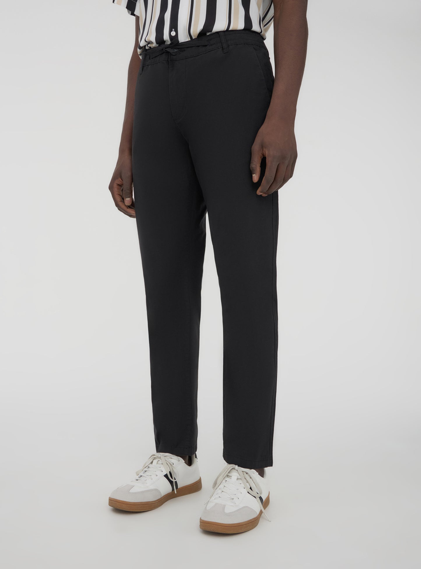 Man Long pants
