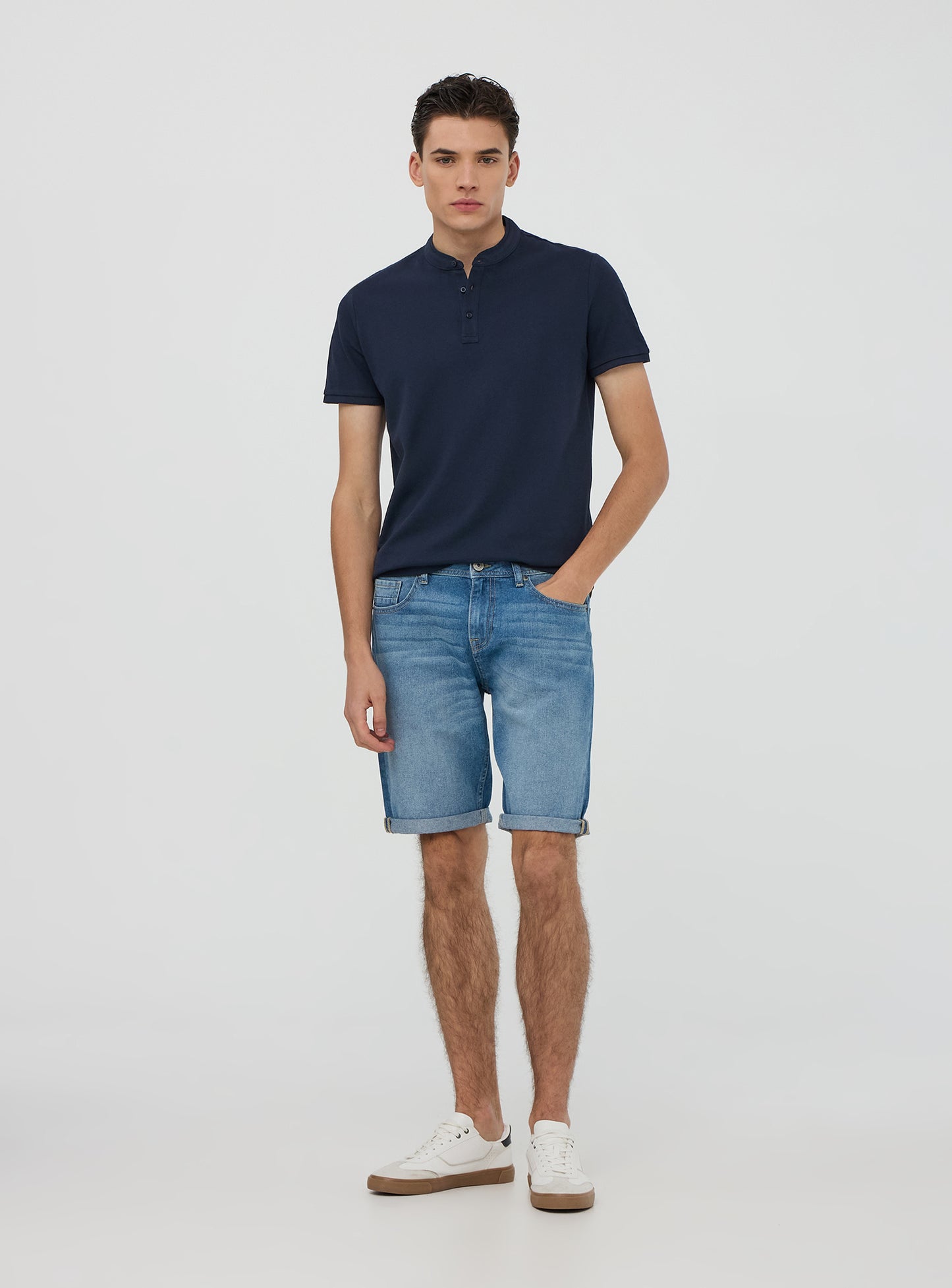 Man Short pants jeans