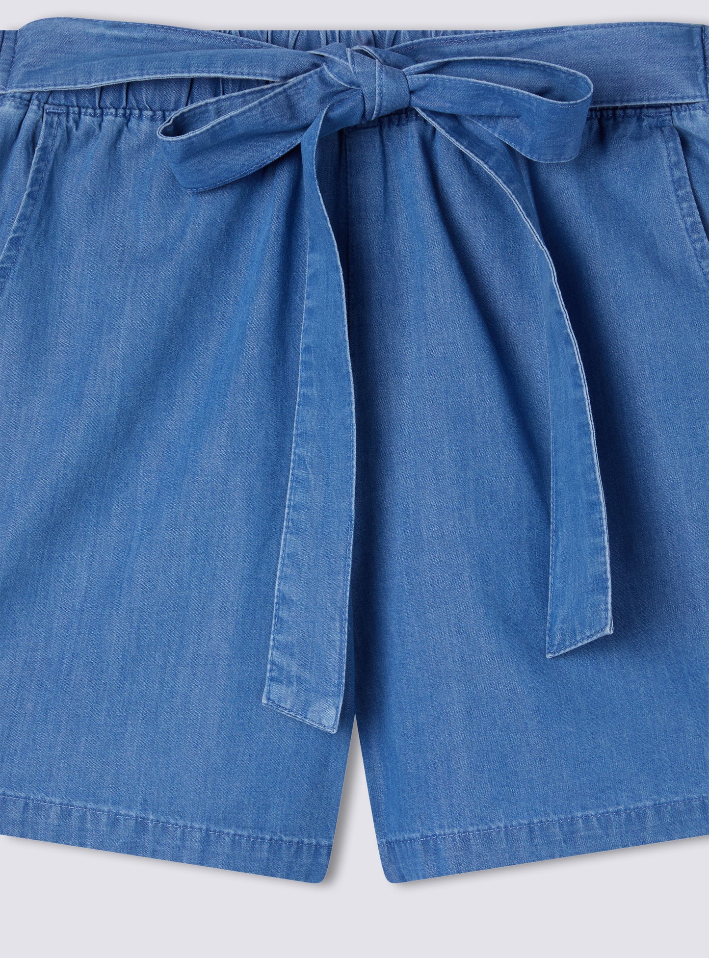 Woman Short pants jeans