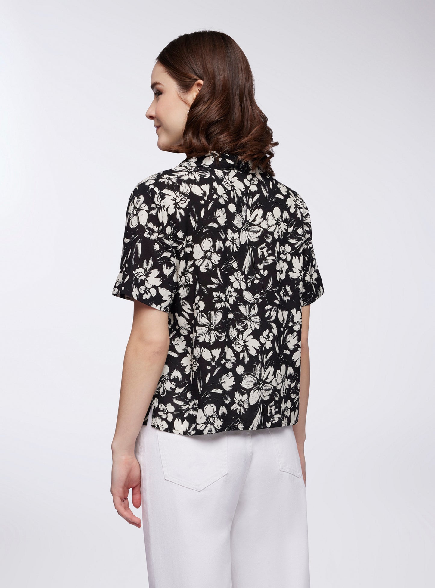 Woman Short-sleeved Shirt