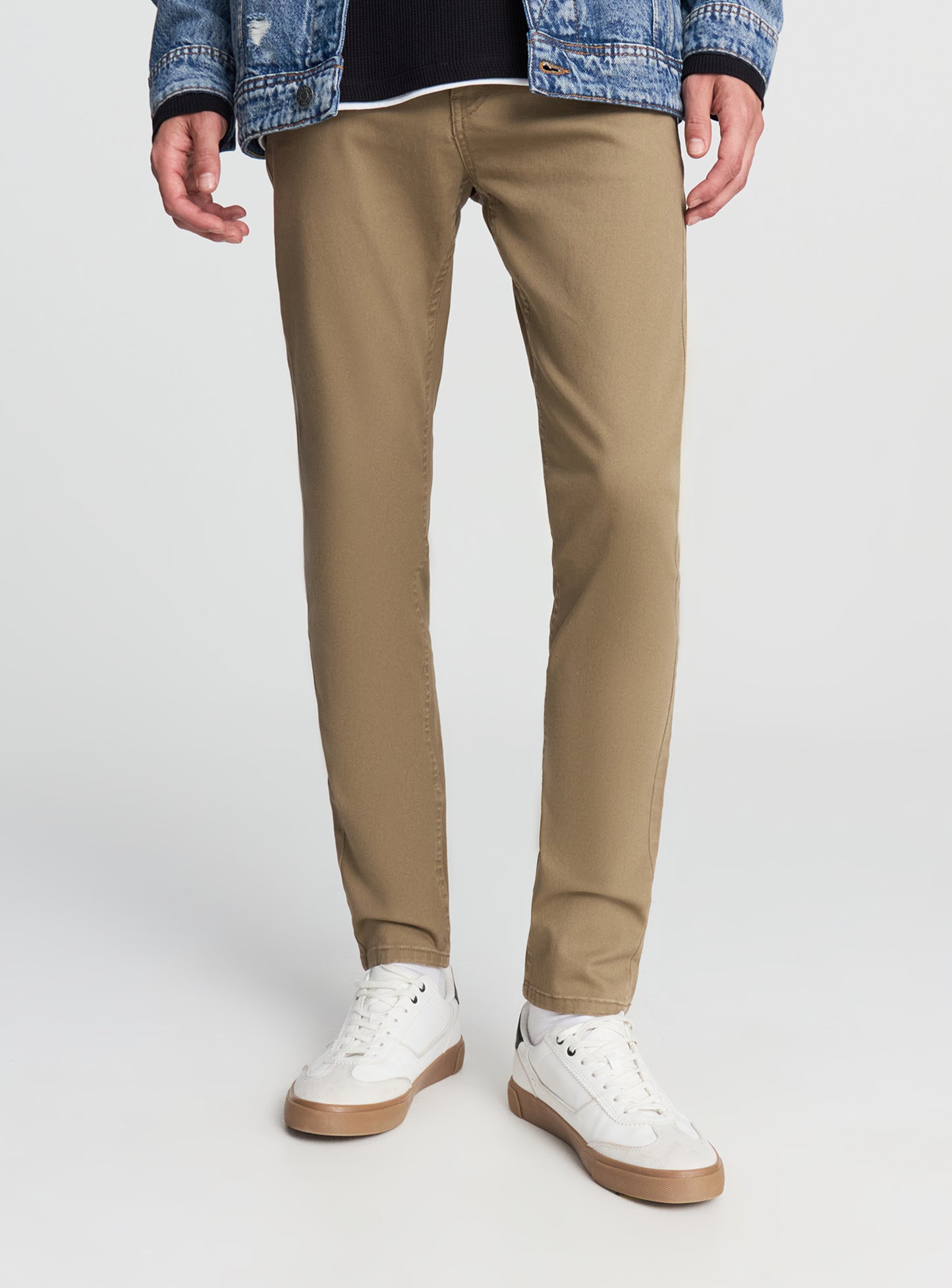 Man Long pants