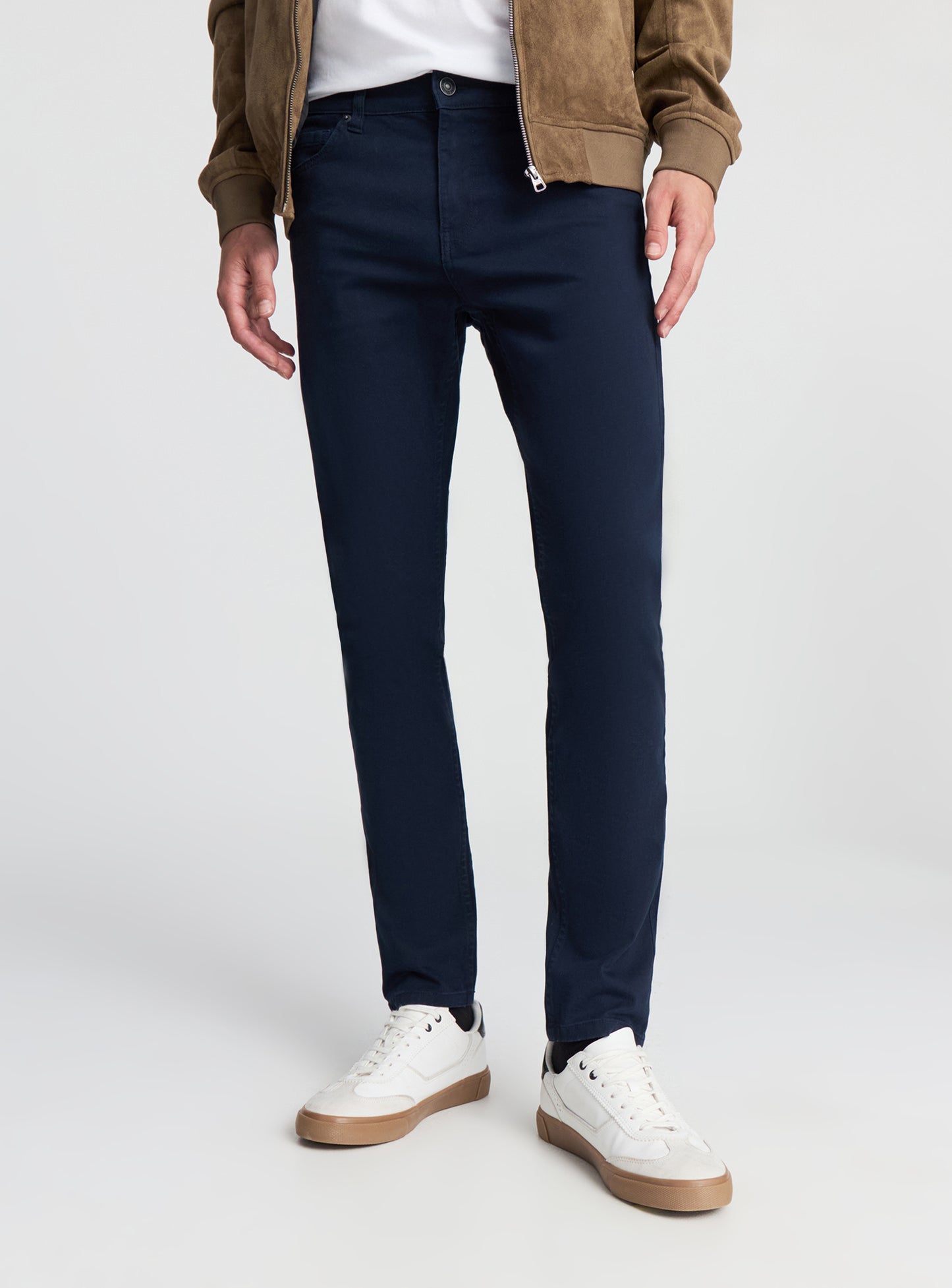 Man Long pants