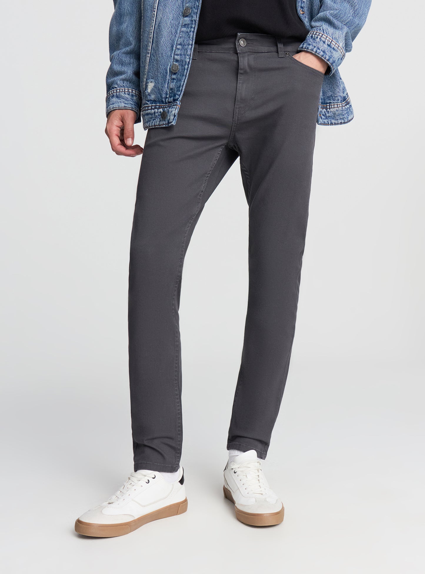 Man Long pants