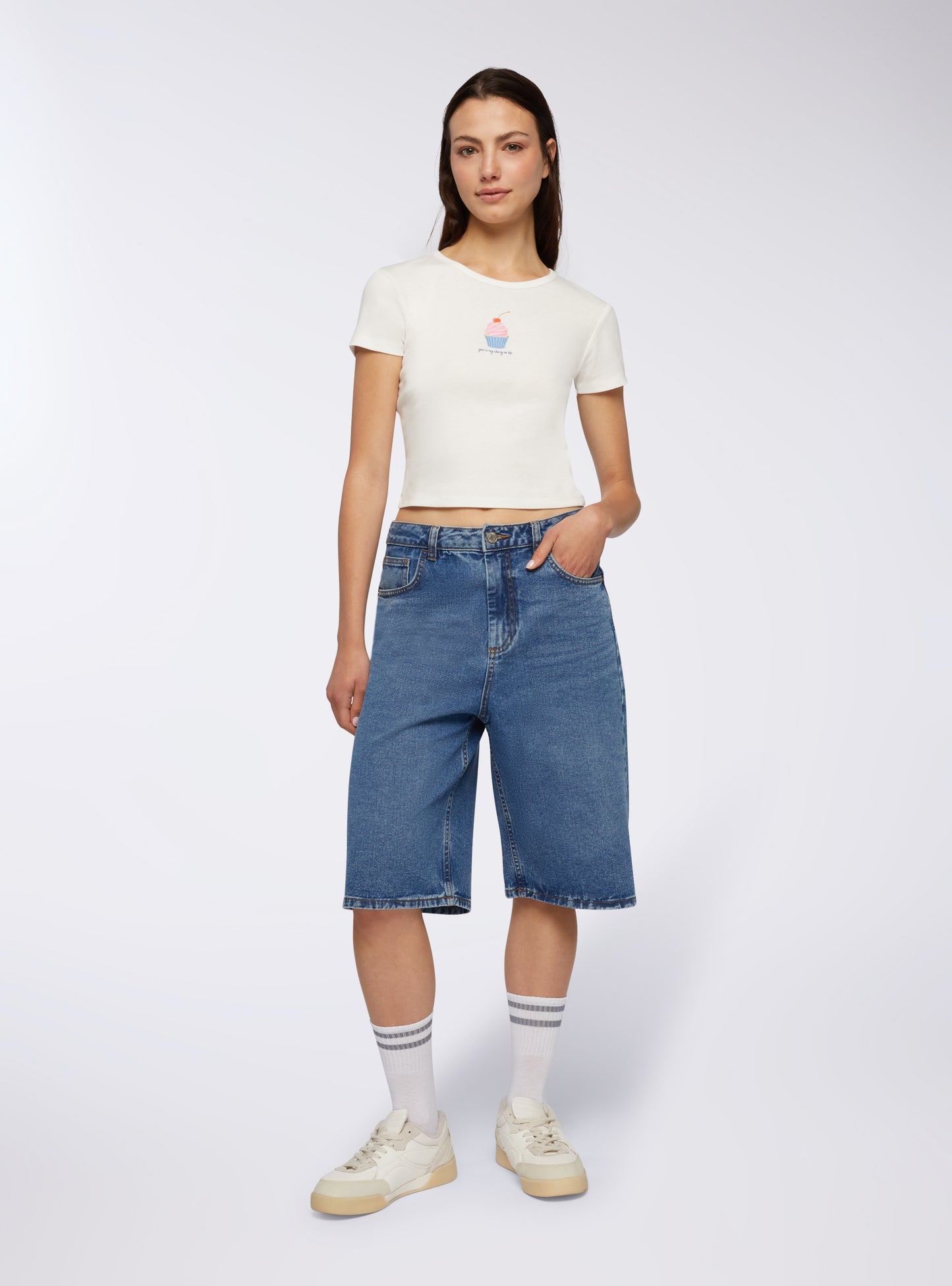 Woman Short-sleeved T-shirt