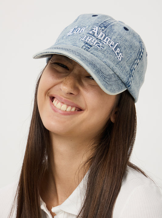 Woman Small-Hat