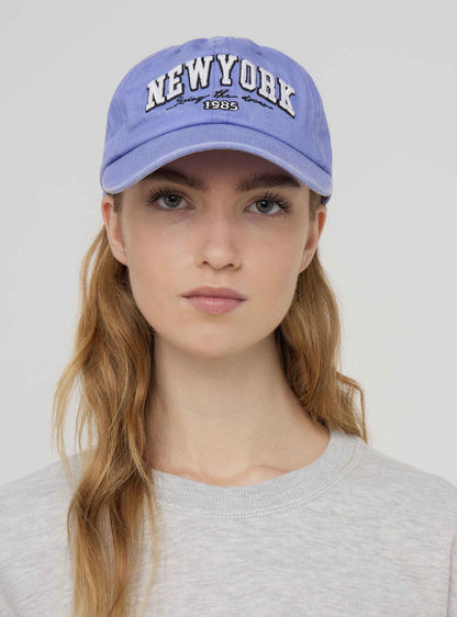 Woman Small-Hat