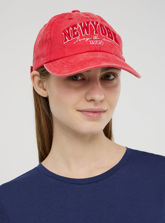 Woman Small-Hat