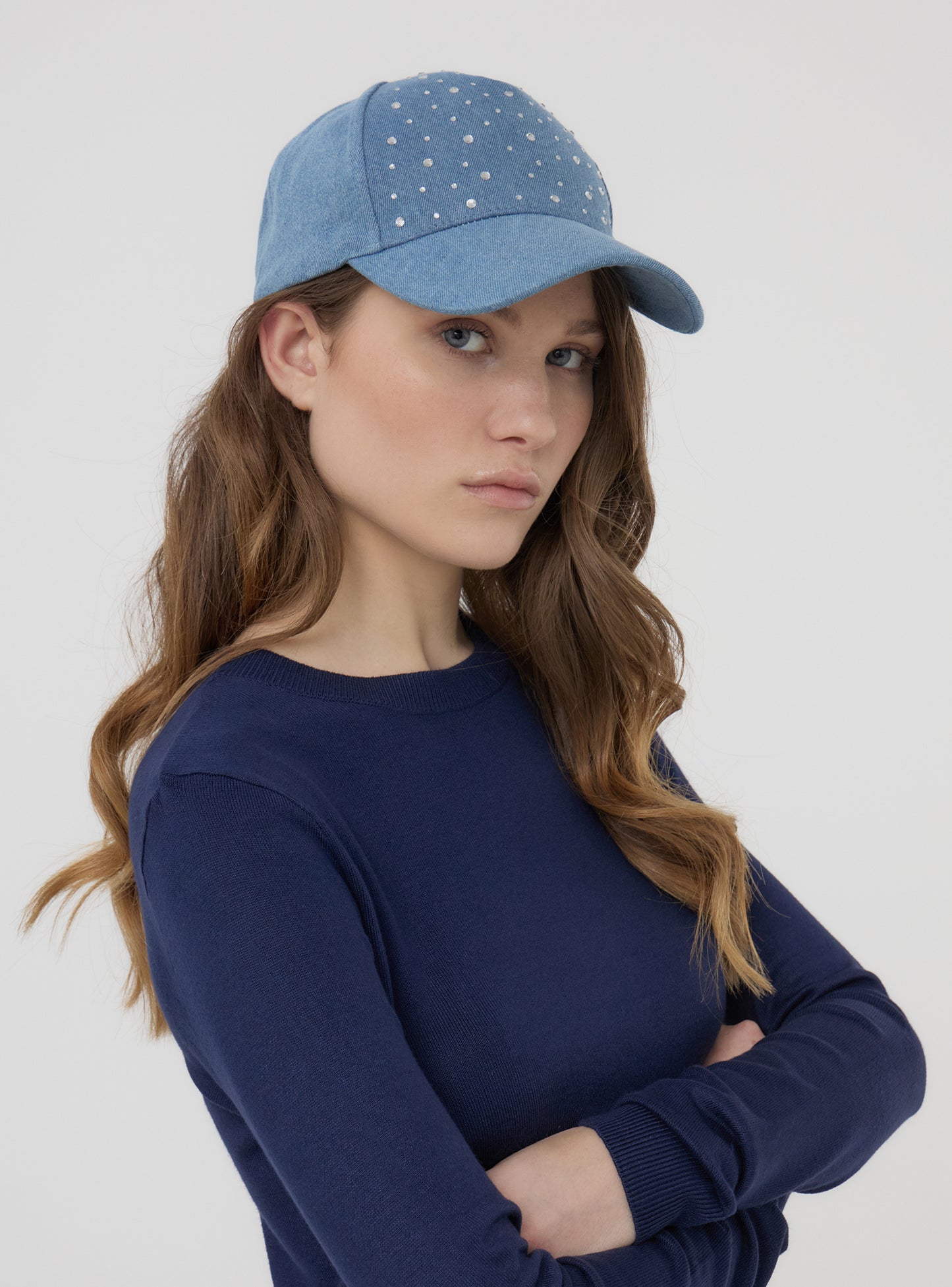 Woman Small-Hat