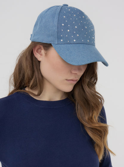 Woman Small-Hat