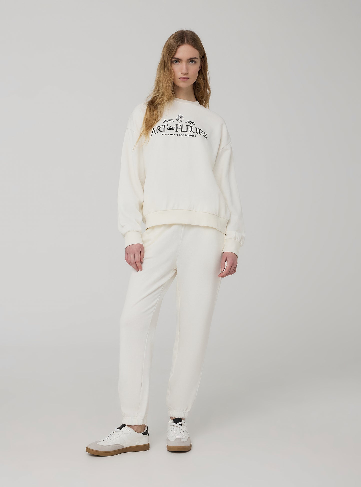 Woman Full-length gym pants