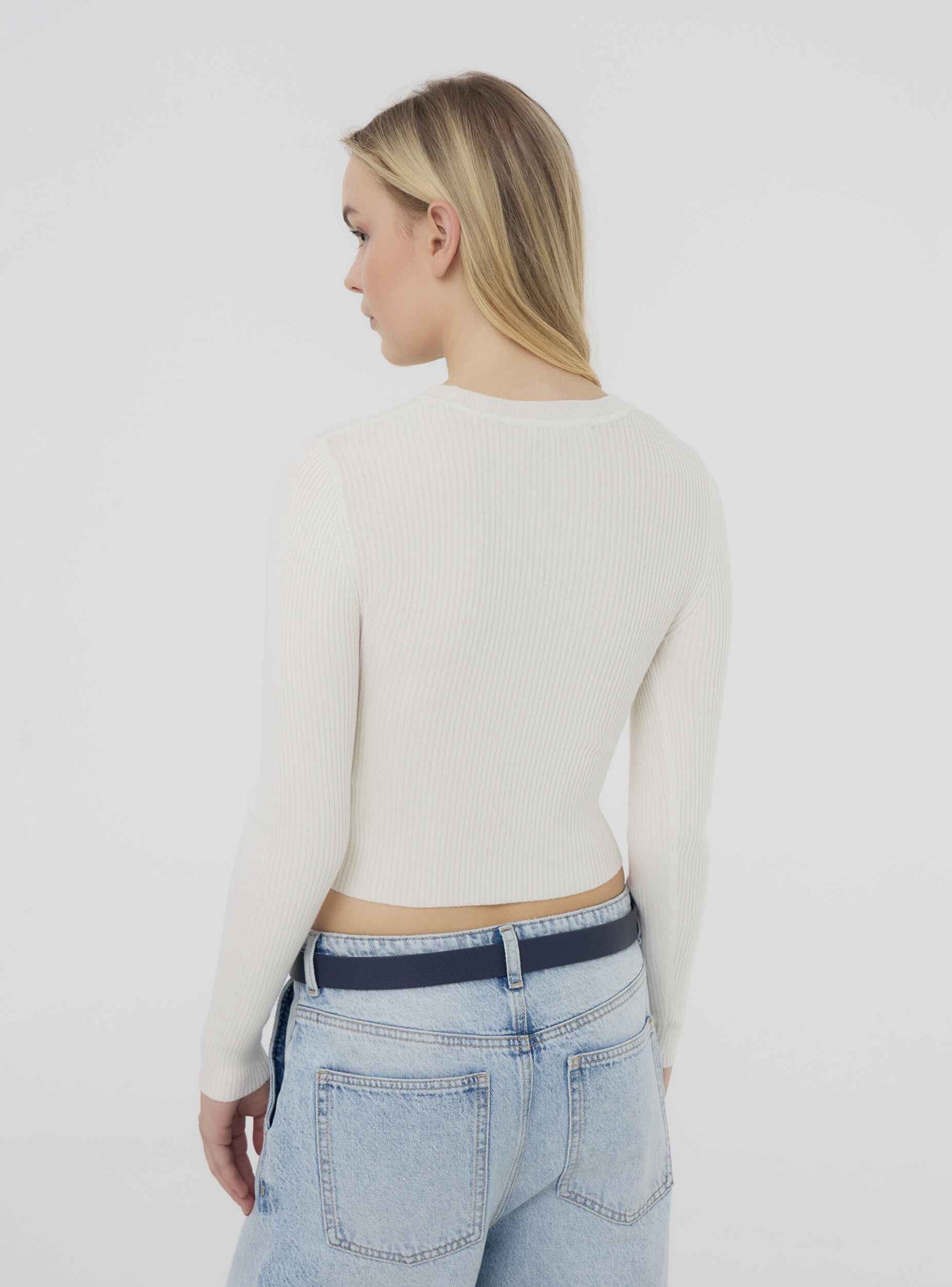 Woman Sweater 3-5