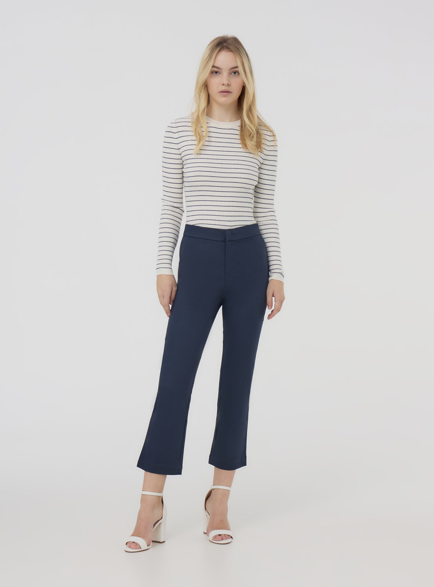Woman Sweater 3-5