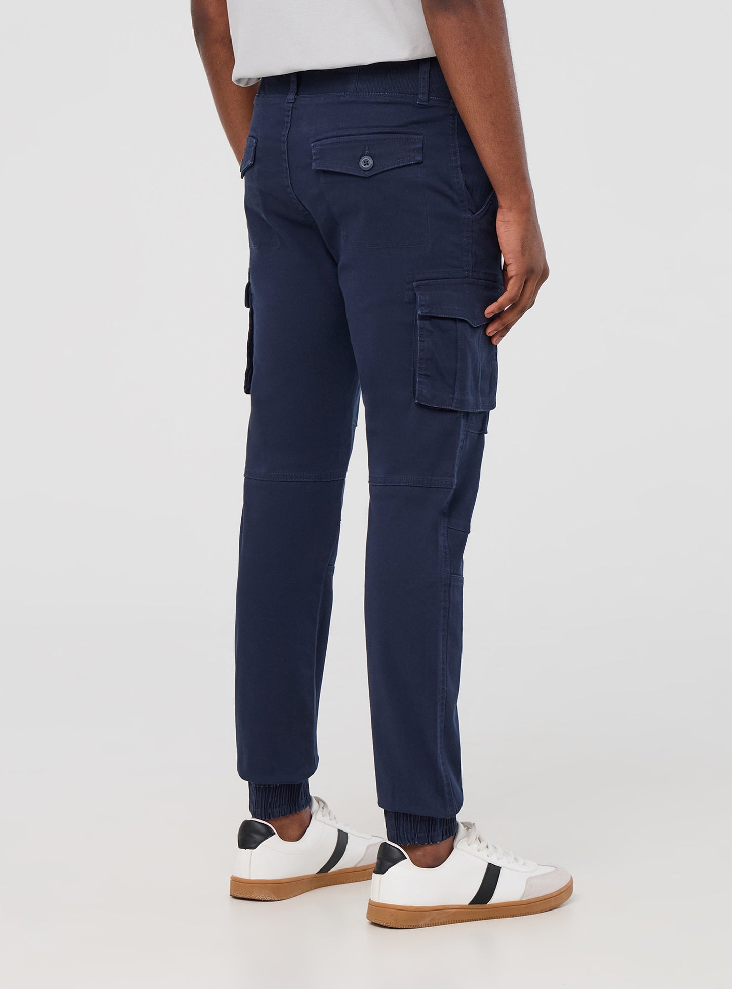 Man Long pants