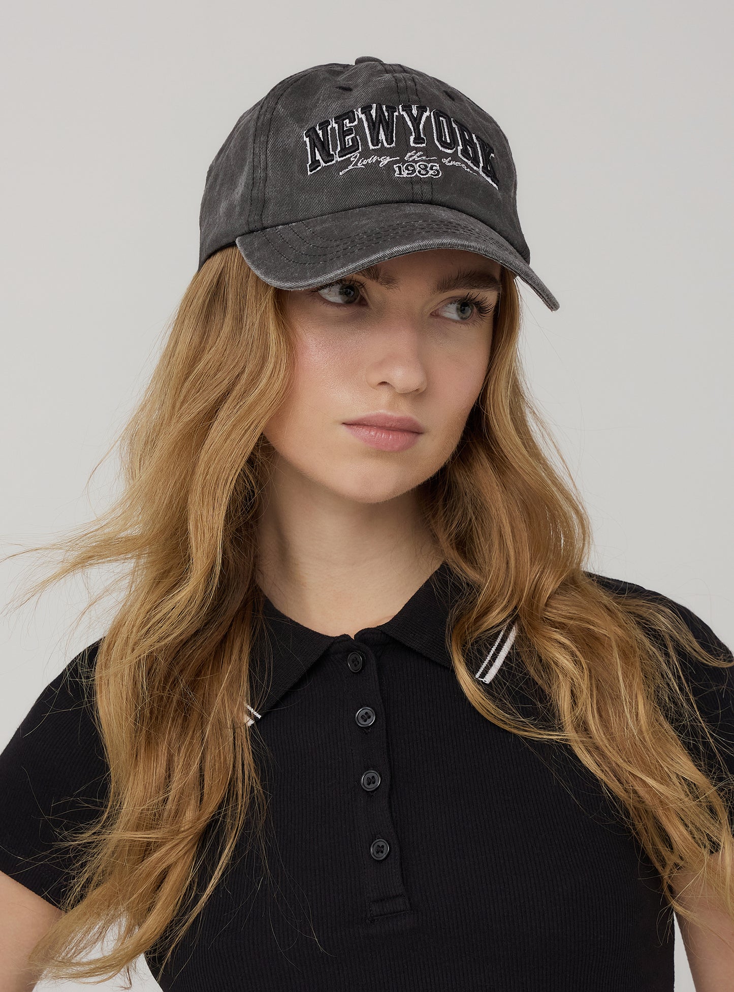 Woman Small-Hat