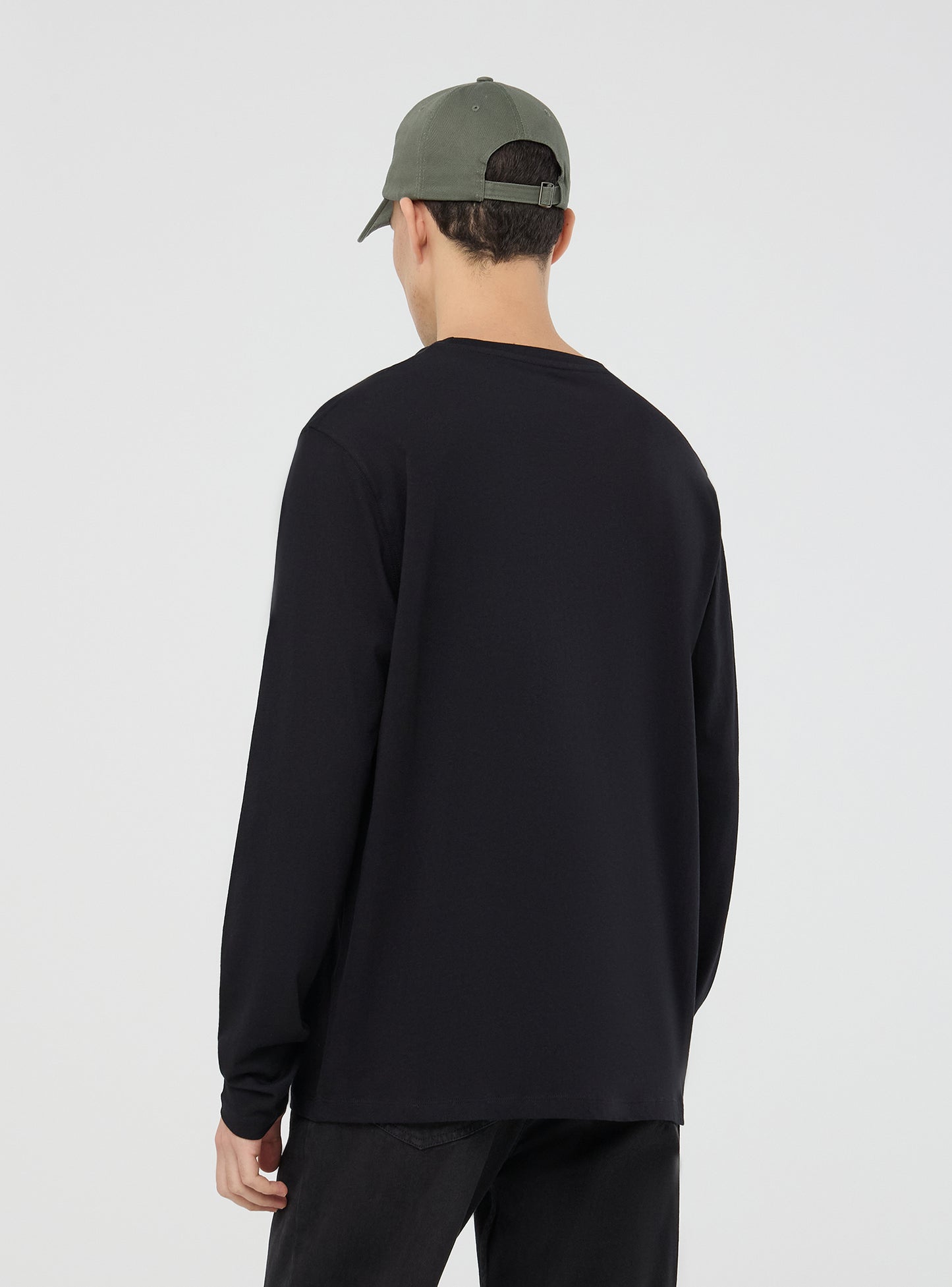 Man Long-sleeved T-shirt