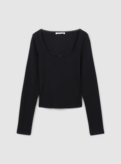 Woman Long-sleeved T-shirt