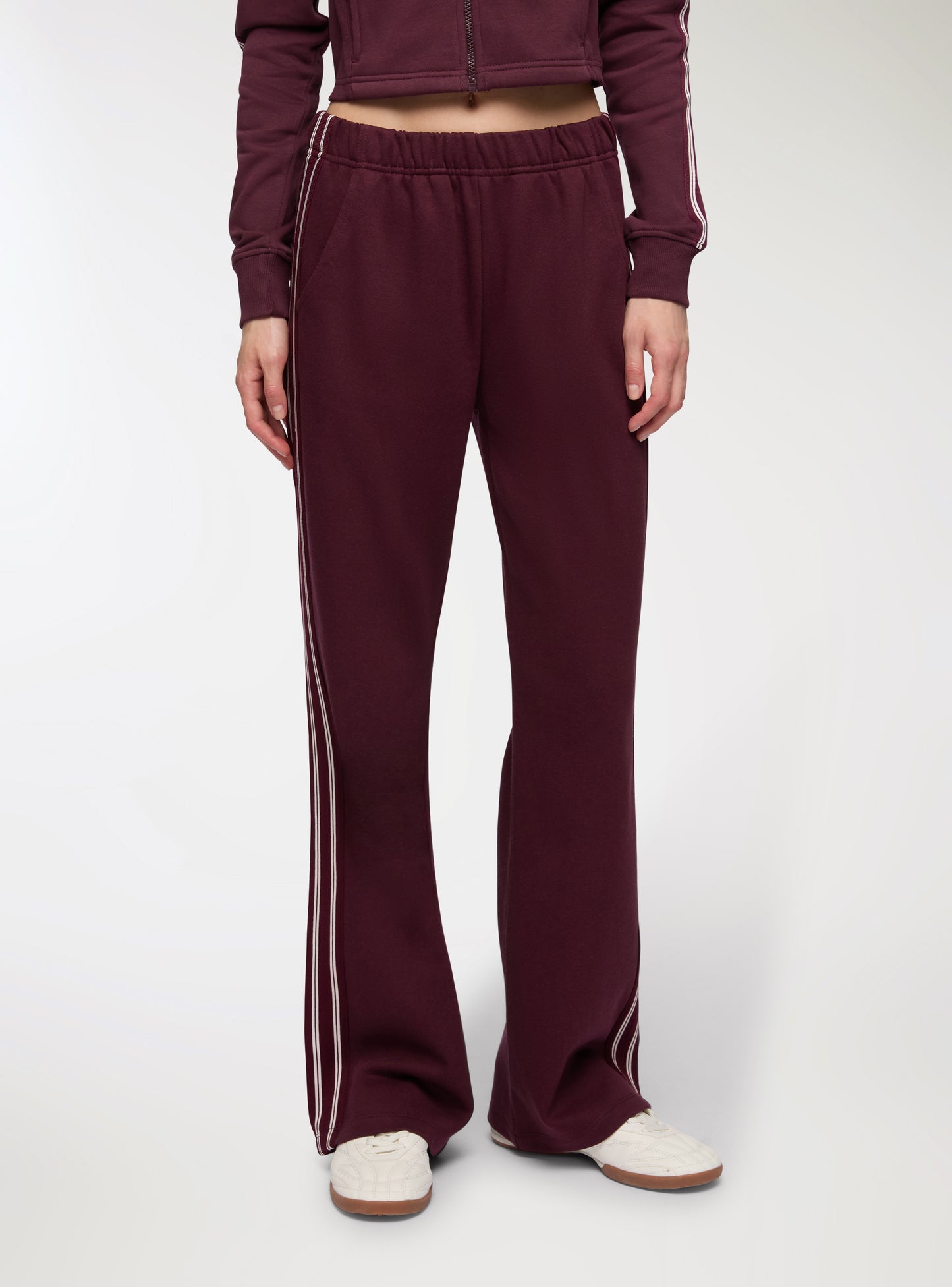 Woman Full-length gym pants