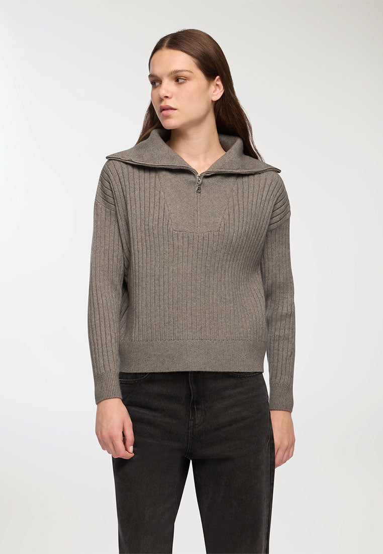 Woman Sweater 3-5