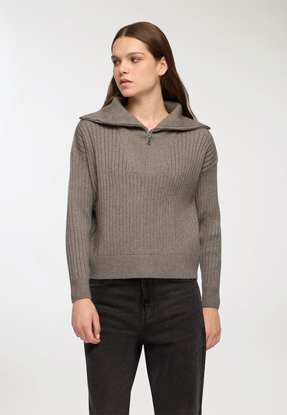 Woman Sweater 3-5